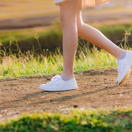 Mindful Walking: a simple way to feel calmer | Expert Q&A with Anise Bullimore